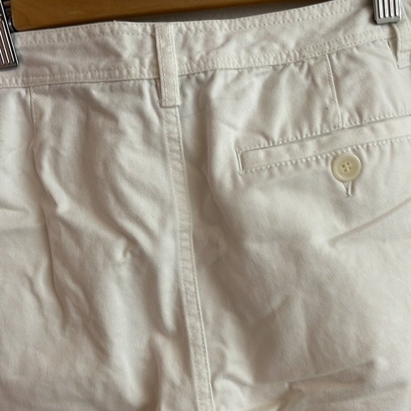 White Capris - Picture 5 of 5